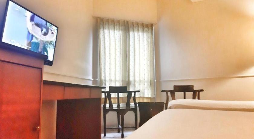 Alexander Hotel Tegal מראה חיצוני תמונה