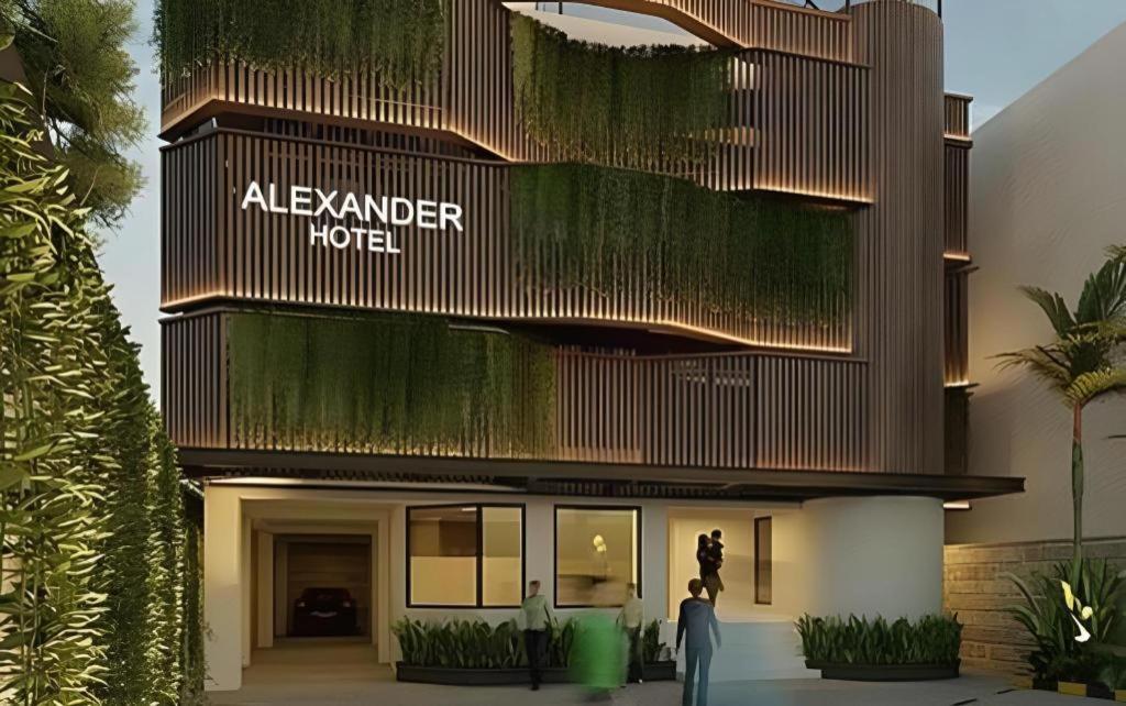 Alexander Hotel Tegal מראה חיצוני תמונה